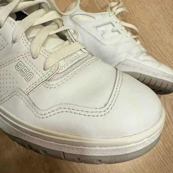 New Balance 550 Sneakers WOMENS 10/MENS 8.5 - Picture 6 of 8